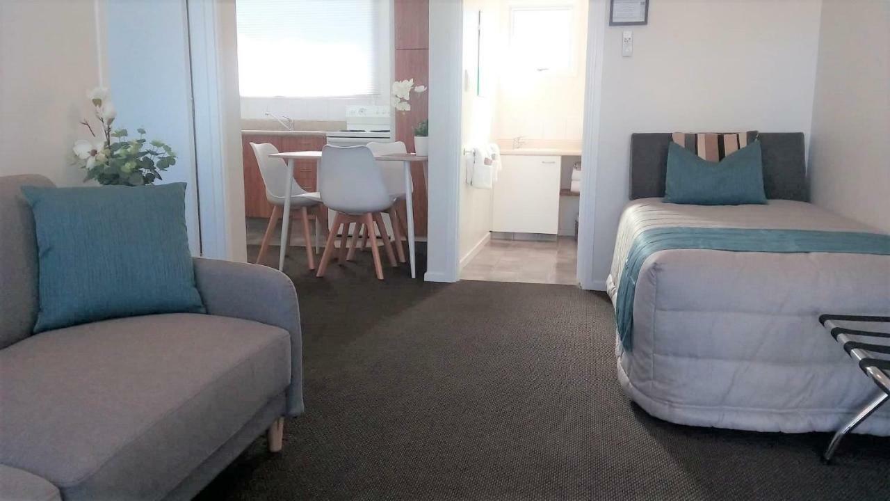 Almond Court Motel Alexandra Eksteriør billede